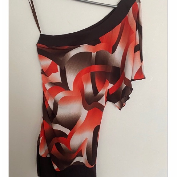 🌺Off the shoulder/one sleeve asymmetric top🌺 - Picture 1 of 4